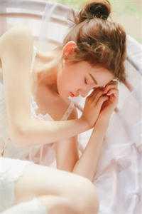 穿成末世极品老太太