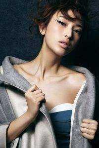 前世惨死,重生摆烂后他们都慌了全集小说