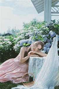 畅销书籍开局:被我爹吹上天